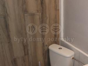 Pronájem bytu 2+kk, Pardubice - Polabiny, Valčíkova, 31 m2