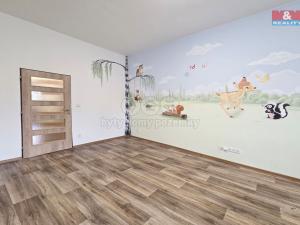 Pronájem bytu 4+1, Cheb, Májová, 117 m2