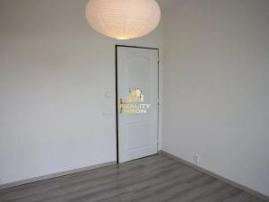 Prodej bytu 3+1, Klášterec nad Ohří, Václava Řezáče, 65 m2