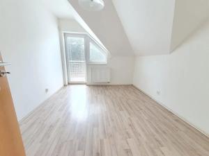 Pronájem rodinného domu, Praha, 200 m2