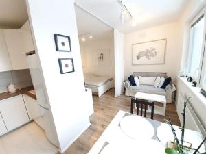 Pronájem bytu 1+kk, Praha - Letňany, Chlebovická, 35 m2