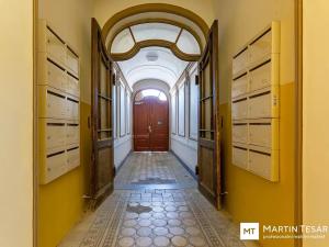 Prodej obchodního prostoru, Praha - Nusle, Ctiradova, 74 m2