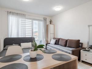 Prodej bytu 1+kk, Praha - Vršovice, Novgorodská, 30 m2