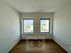 Pronájem bytu 2+kk, Zlín, Lorencova, 58 m2