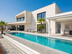 Prodej vily, Vodice, 332 m2