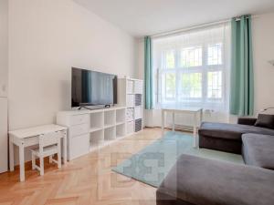 Pronájem bytu 2+kk, Praha - Nusle, Bartoškova, 44 m2