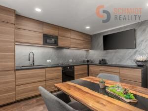 Prodej rodinného domu, Velké Bílovice, nám. Osvoboditelů, 350 m2
