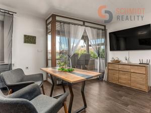 Prodej rodinného domu, Velké Bílovice, nám. Osvoboditelů, 350 m2