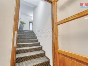 Pronájem obchodního prostoru, Kralovice, nám. Osvobození, 20 m2