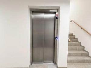 Pronájem bytu 1+kk, Praha - Holešovice, U průhonu, 51 m2