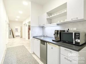 Prodej komerční nemovitosti, Kolín, Kmochova, 560 m2