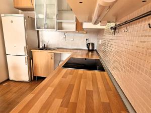 Pronájem bytu 2+kk, Praha - Kbely, Blériotova, 50 m2