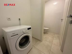 Pronájem bytu 2+kk, Praha - Michle, Baarova, 66 m2