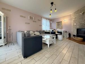 Prodej rodinného domu, Strážkovice, 200 m2
