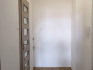 Pronájem bytu 1+1, České Budějovice, Karla IV., 41 m2