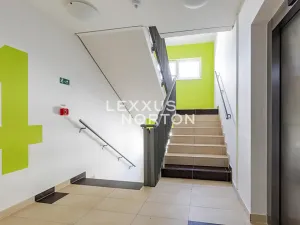 Pronájem bytu 2+kk, Praha - Střížkov, Zakšínská, 51 m2