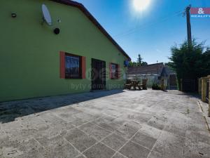 Prodej obchodního prostoru, Koryčany - Jestřabice, 330 m2