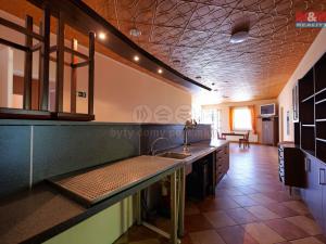 Prodej obchodního prostoru, Koryčany - Jestřabice, 330 m2