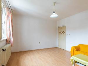 Prodej obchodního prostoru, Praha - Kobylisy, Klapkova, 246 m2