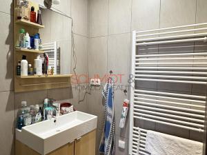Prodej obchodního prostoru, Hustopeče, Dukelské nám., 185 m2