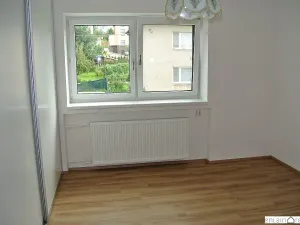 Pronájem bytu 1+1, Zlín, B. Němcové, 35 m2