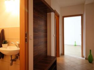 Pronájem bytu 2+kk, Praha - Záběhlice, Trenčínská, 48 m2