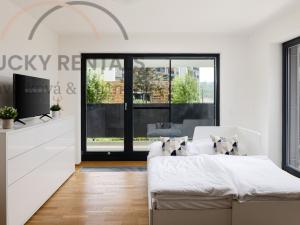 Pronájem bytu 2+kk, Praha - Modřany, Mezi vodami, 63 m2