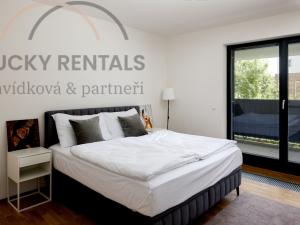Pronájem bytu 2+kk, Praha - Modřany, Mezi vodami, 63 m2