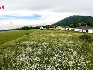Prodej pozemku, Komorní Lhotka, 2100 m2