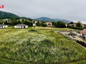 Prodej pozemku, Komorní Lhotka, 2100 m2