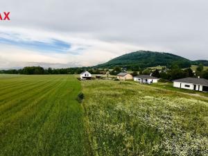 Prodej pozemku, Komorní Lhotka, 2100 m2