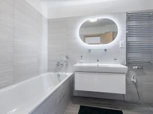 Pronájem bytu 4+kk, Praha - Karlín, Breitfeldova, 110 m2