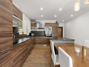 Prodej rodinného domu, Hrádek, 281 m2