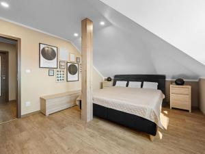 Prodej rodinného domu, Hrádek, 281 m2