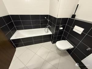 Pronájem bytu 1+kk, Praha - Střížkov, Zakšínská, 32 m2