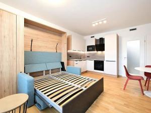 Pronájem bytu 1+kk, Praha - Modřany, Mezi vodami, 33 m2