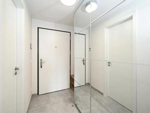 Pronájem bytu 1+kk, Praha - Modřany, Mezi vodami, 33 m2