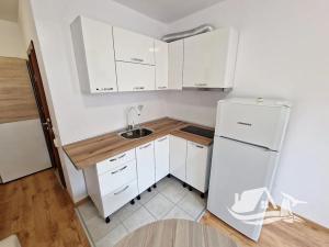Prodej bytu 1+kk, Bjala, Bulharsko, 23 m2