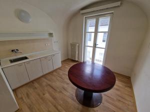 Pronájem obchodního prostoru, Příbor, náměstí Sigmunda Freuda, 153 m2