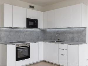 Pronájem bytu 1+kk, Praha - Modřany, Mezi vodami, 31 m2