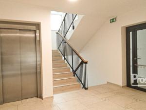 Pronájem bytu 1+kk, Kladno, Štěpána Rautenstraucha, 33 m2