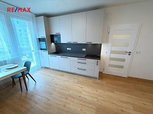 Prodej bytu 2+kk, Chrudim, Hradištní, 42 m2