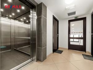 Pronájem bytu 2+kk, Praha - Žižkov, Olšanská, 71 m2
