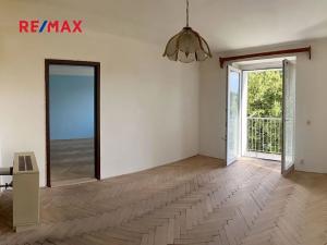 Prodej bytu 2+1, Kladno, Petrohradská, 54 m2