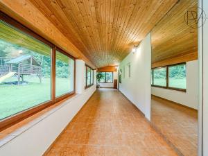 Prodej ubytování, Řeka, 250 m2