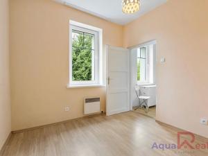 Prodej bytu 3+1, Karlovy Vary, Závodu míru, 66 m2