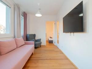 Pronájem bytu 2+kk, Praha - Vinohrady, Perucká, 41 m2