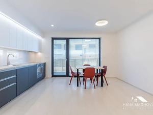 Pronájem bytu 2+kk, Brno, Kumpoštova, 63 m2