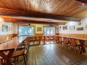 Prodej obchodního prostoru, Okrouhlá, 174 m2