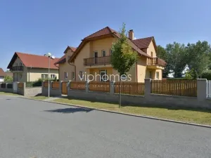 Pronájem vily, Průhonice, 400 m2